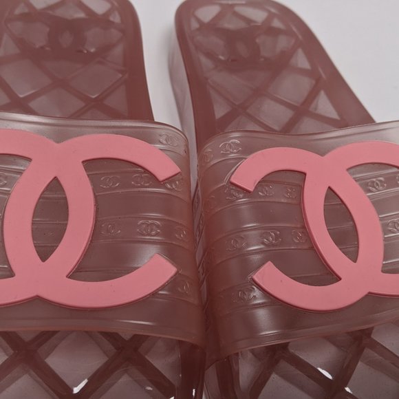 pink chanel jelly slides